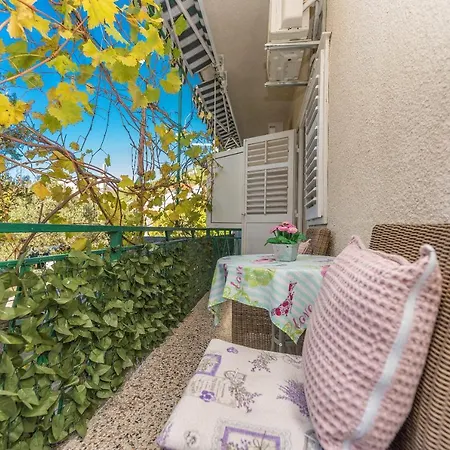 Apartments Luce Baska Voda Exterior photo