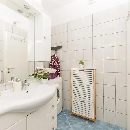 Apartments Luce Baska Voda Room photo
