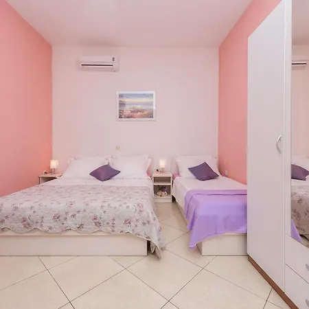 Apartments Luce Baska Voda Room photo